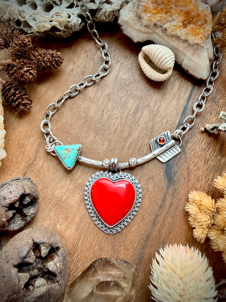 Love Struck Arrow Necklace