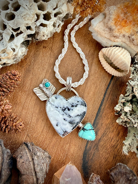 Love Struck Pendant-white Buffalo