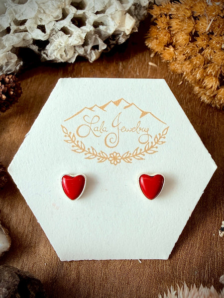 Dainty Heart Posts-Red
